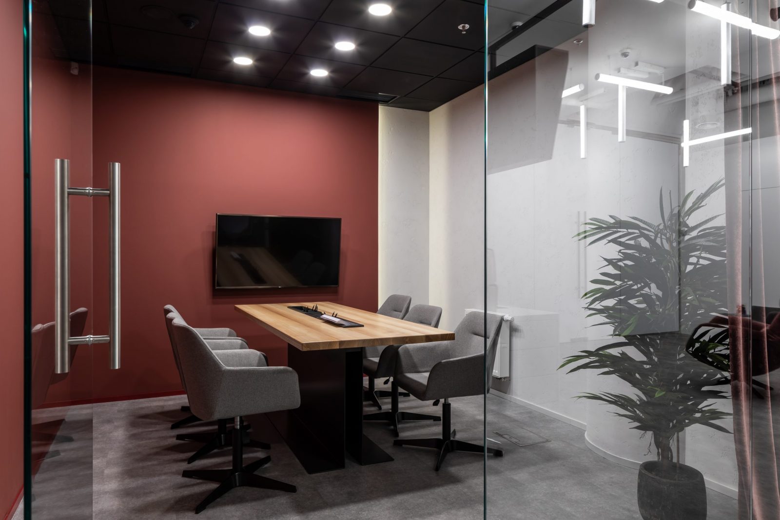 Design and/or functionality which offices make money 2
