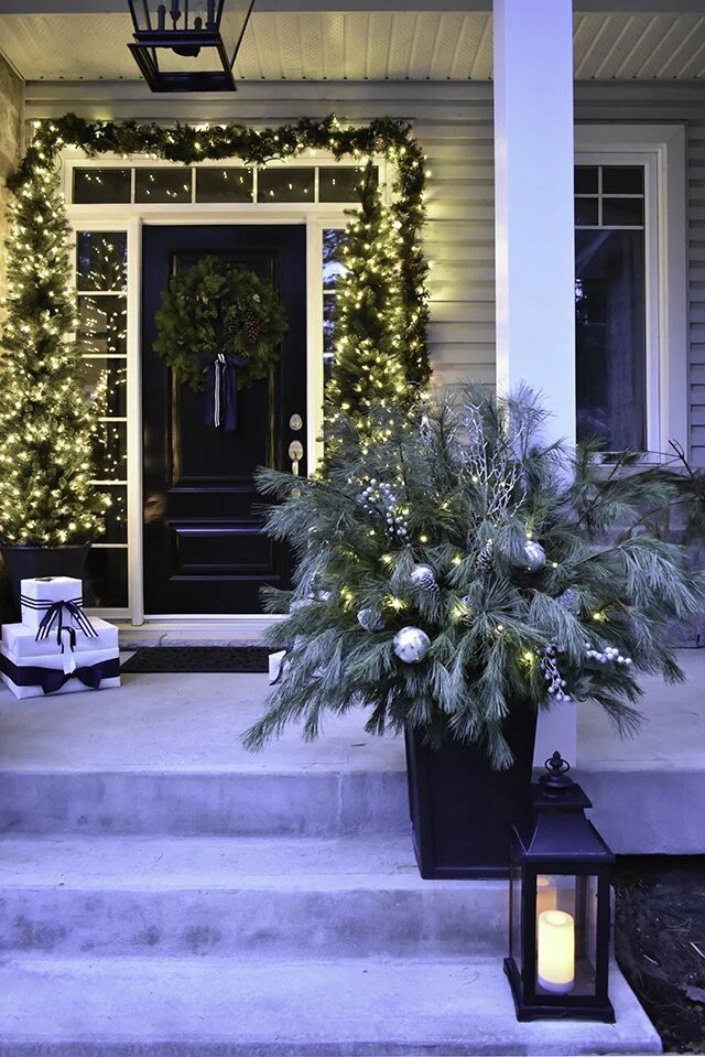 Різдвяні декорації: як гармонійно прикрасити будинок до свят і не перетворити на хаос із дощику 2 2